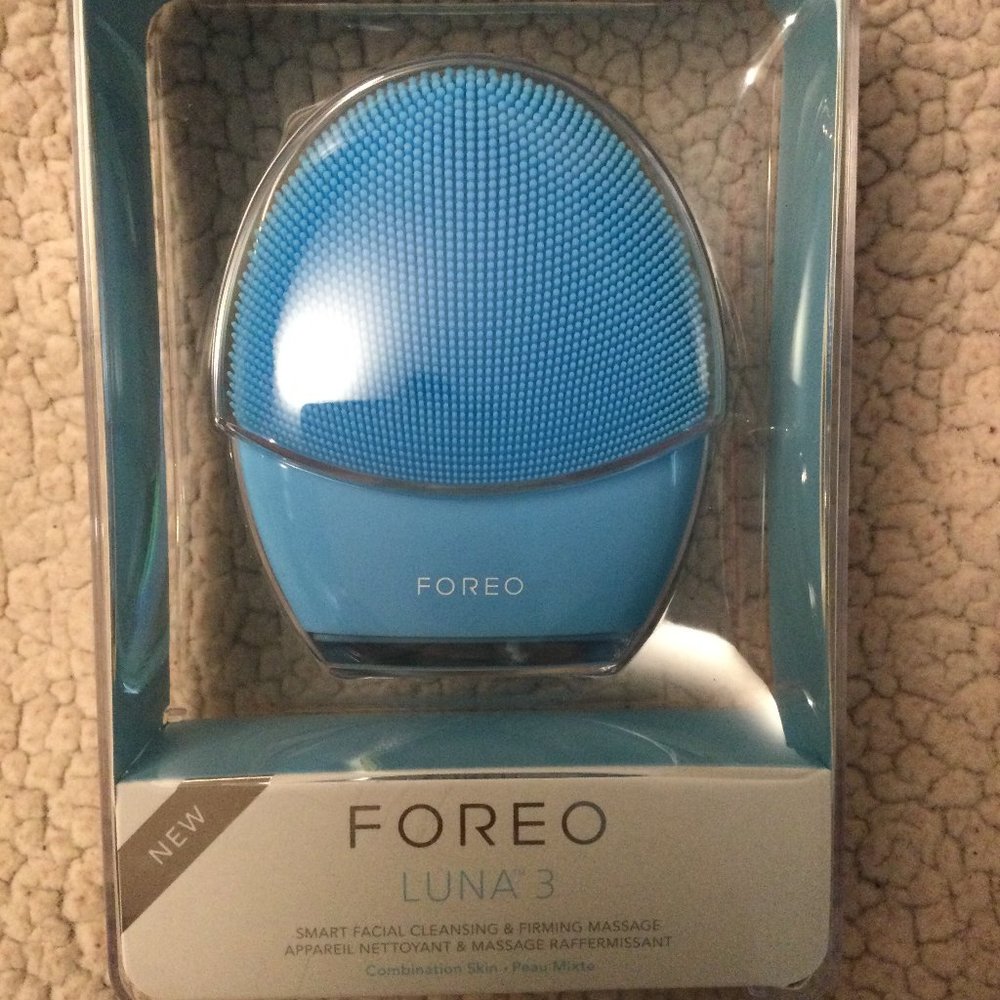 FOREO LUNA 3 - TSONIC FACIAL MASSAGER / CLEANSER - COMBO SKIN - BLUE